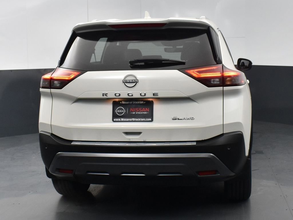 Used 2023 Nissan Rogue SL w/ SL Premium Package image 7