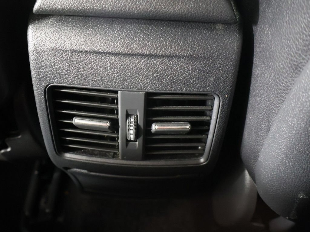 Used 2019 Mercedes-Benz GLA 250 4MATIC image 49