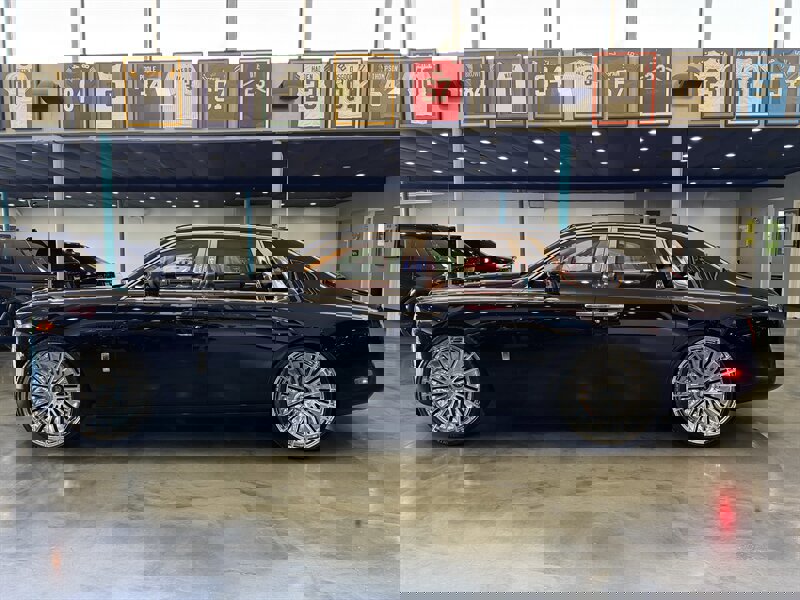 Used 2026 Rolls-Royce Phantom image 9