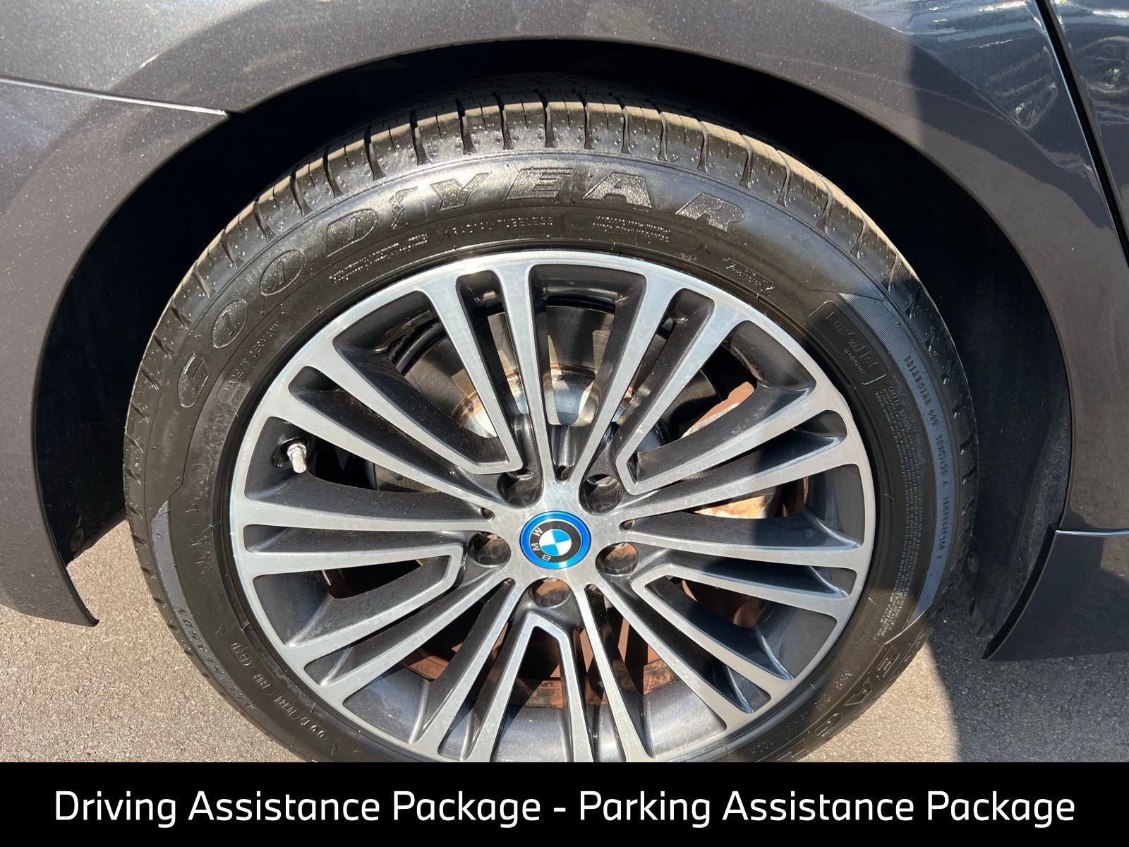Used 2018 BMW 530e RWD image 13