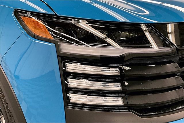 New 2025 Nissan Kicks SR w/ SR Premium Package image 15