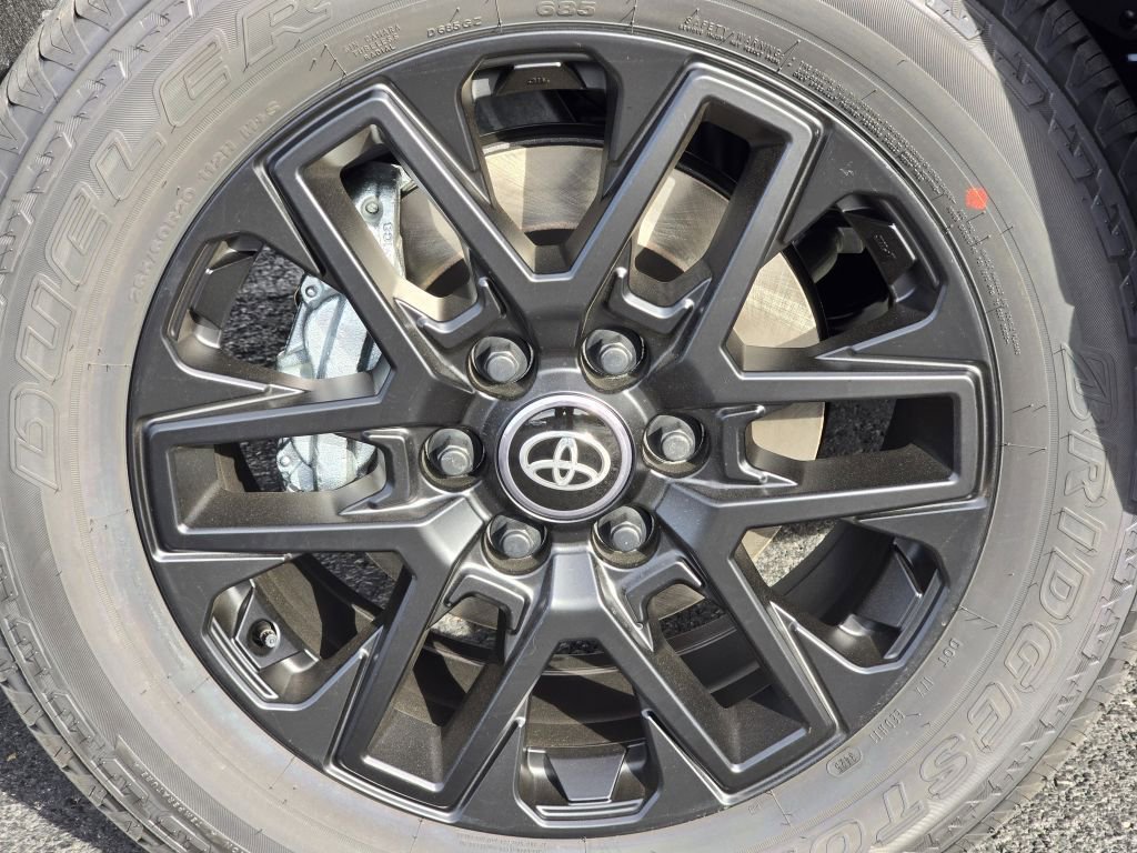 New 2026 Toyota Tundra Limited image 27