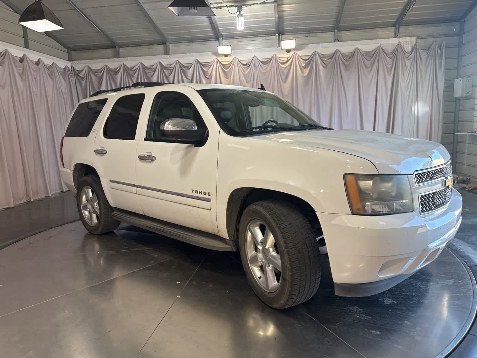 Used 2010 Chevrolet Tahoe LTZ RWD image 2