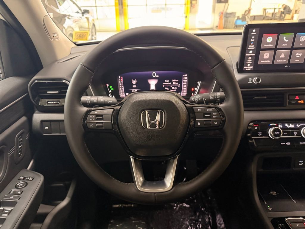 New 2026 Honda Pilot Touring image 6