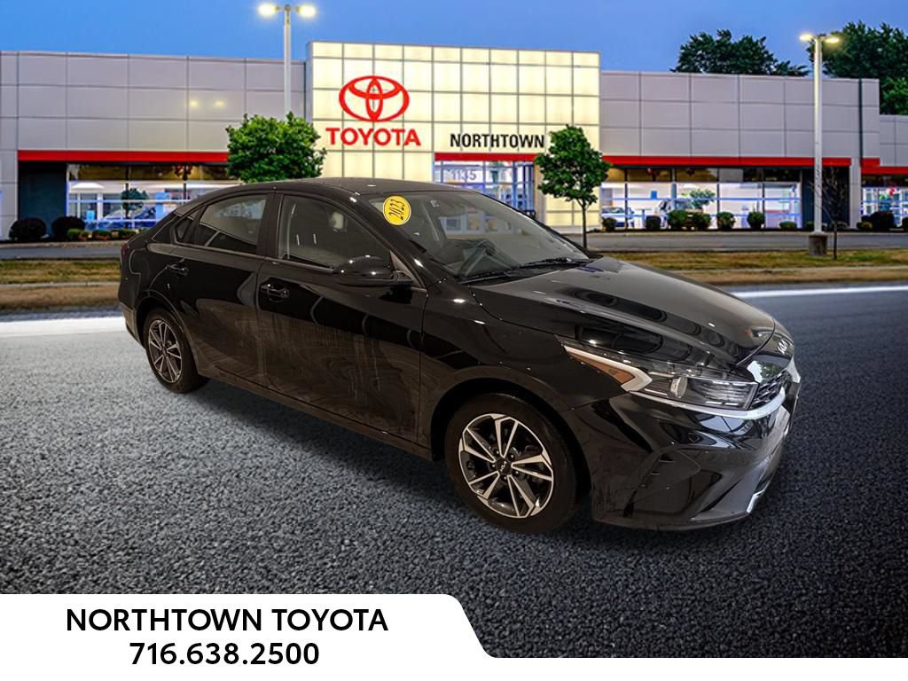 Used 2023 Kia Forte LXS FWD image 8