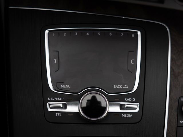Used 2019 Audi Q5 Prestige w/ Prestige Package image 24