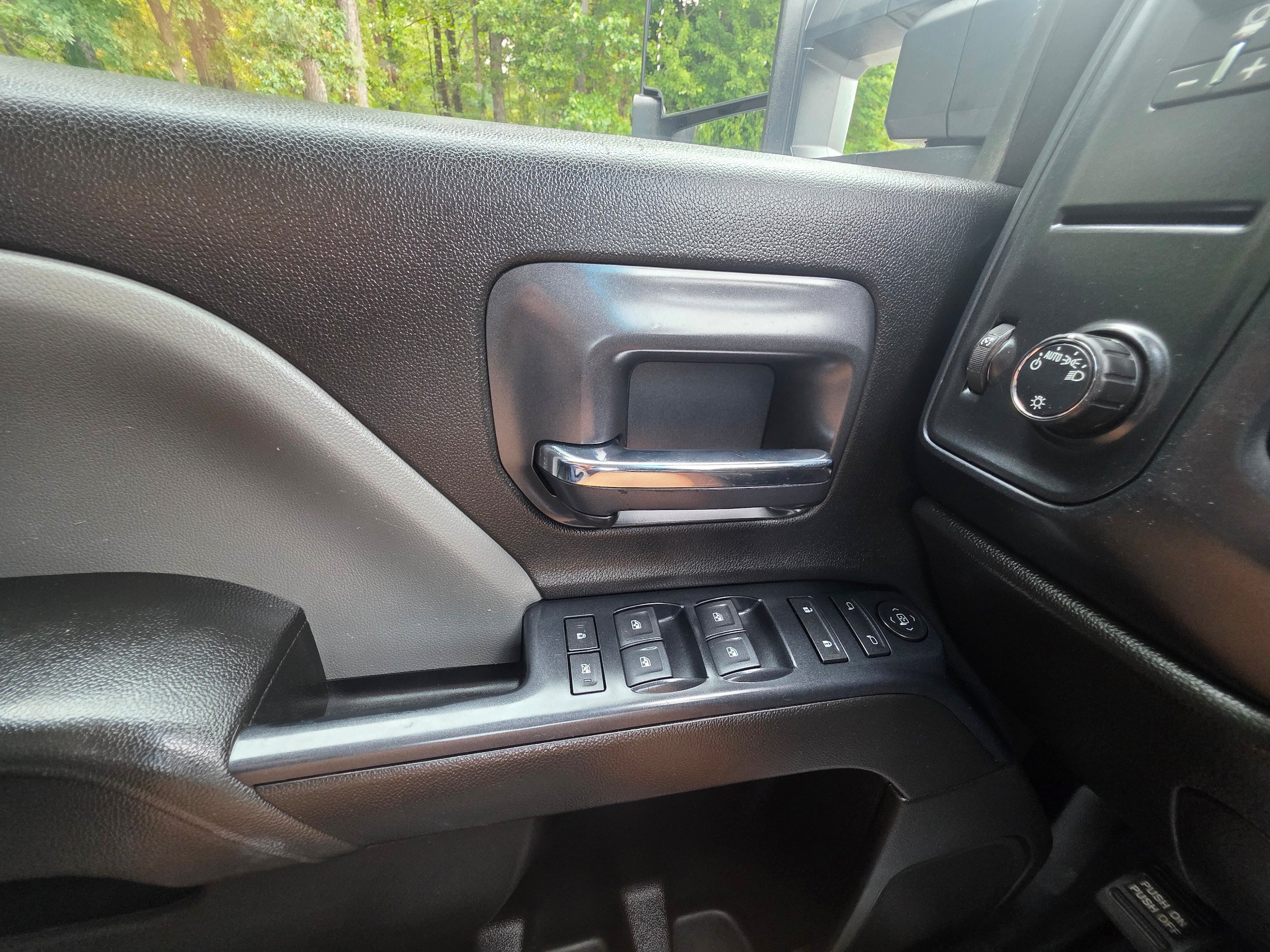 Used 2019 Chevrolet Silverado 3500 W/T AWD/4WD image 17