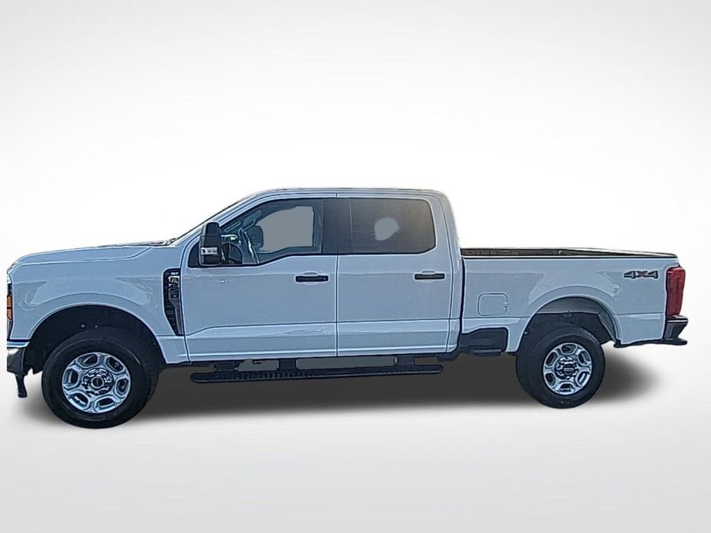 Used 2025 Ford F250 XLT image 4