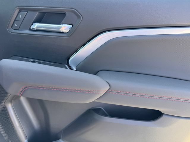 New 2026 Chevrolet Colorado Z71 w/ Midnight Edition AWD/4WD image 8