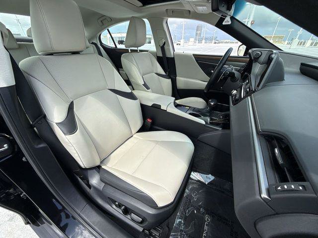 Certified 2024 Lexus ES 250 w/ Premium Package AWD/4WD image 26