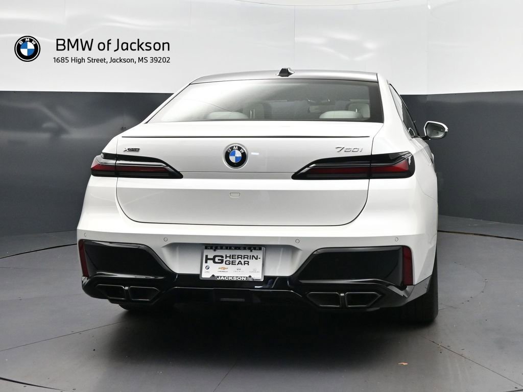 New 2026 BMW 760i xDrive w/ Executive Package AWD/4WD image 6