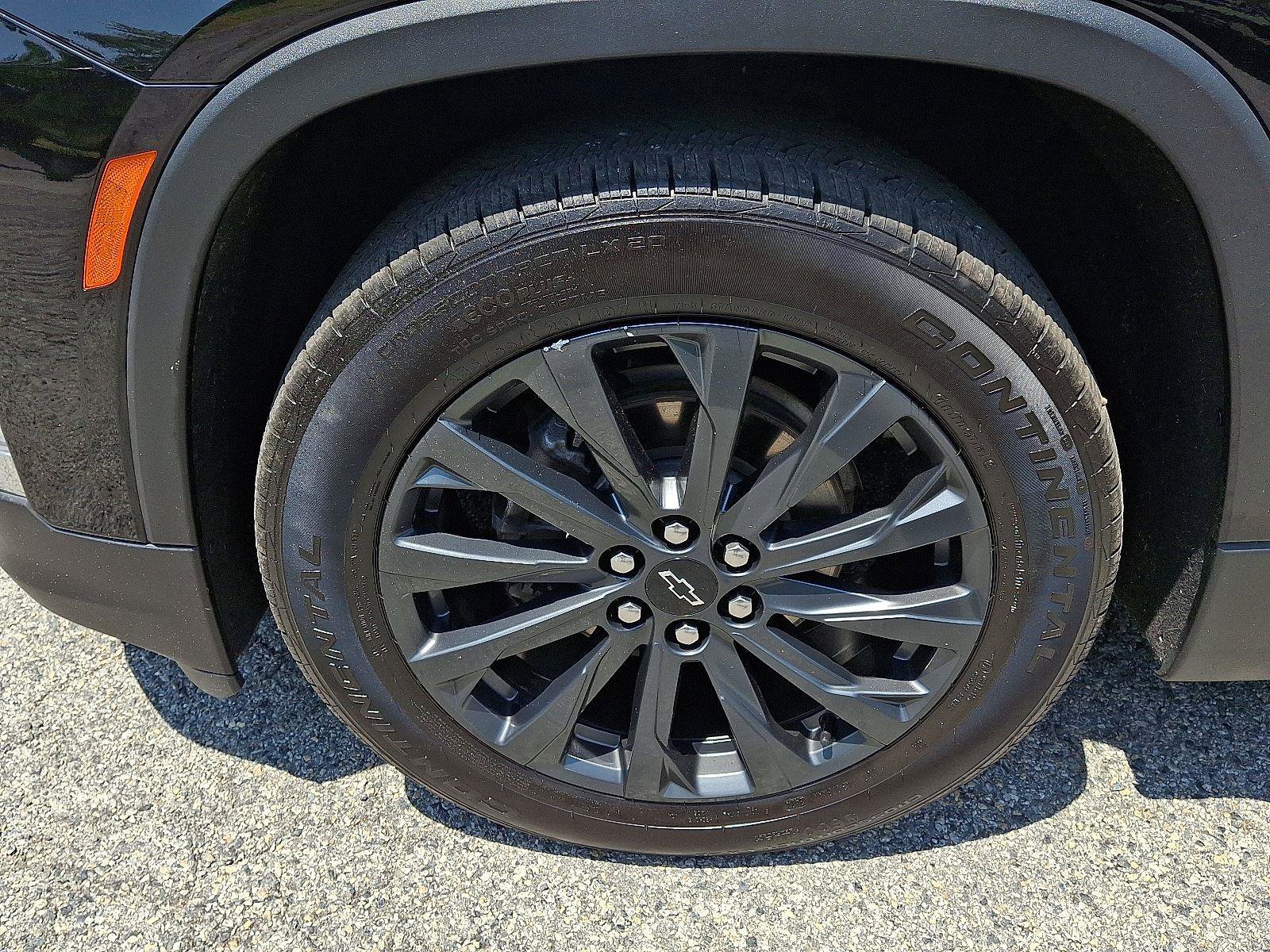 Used 2023 Chevrolet Traverse RS w/ LPO, 'HIT The Road' Package image 8