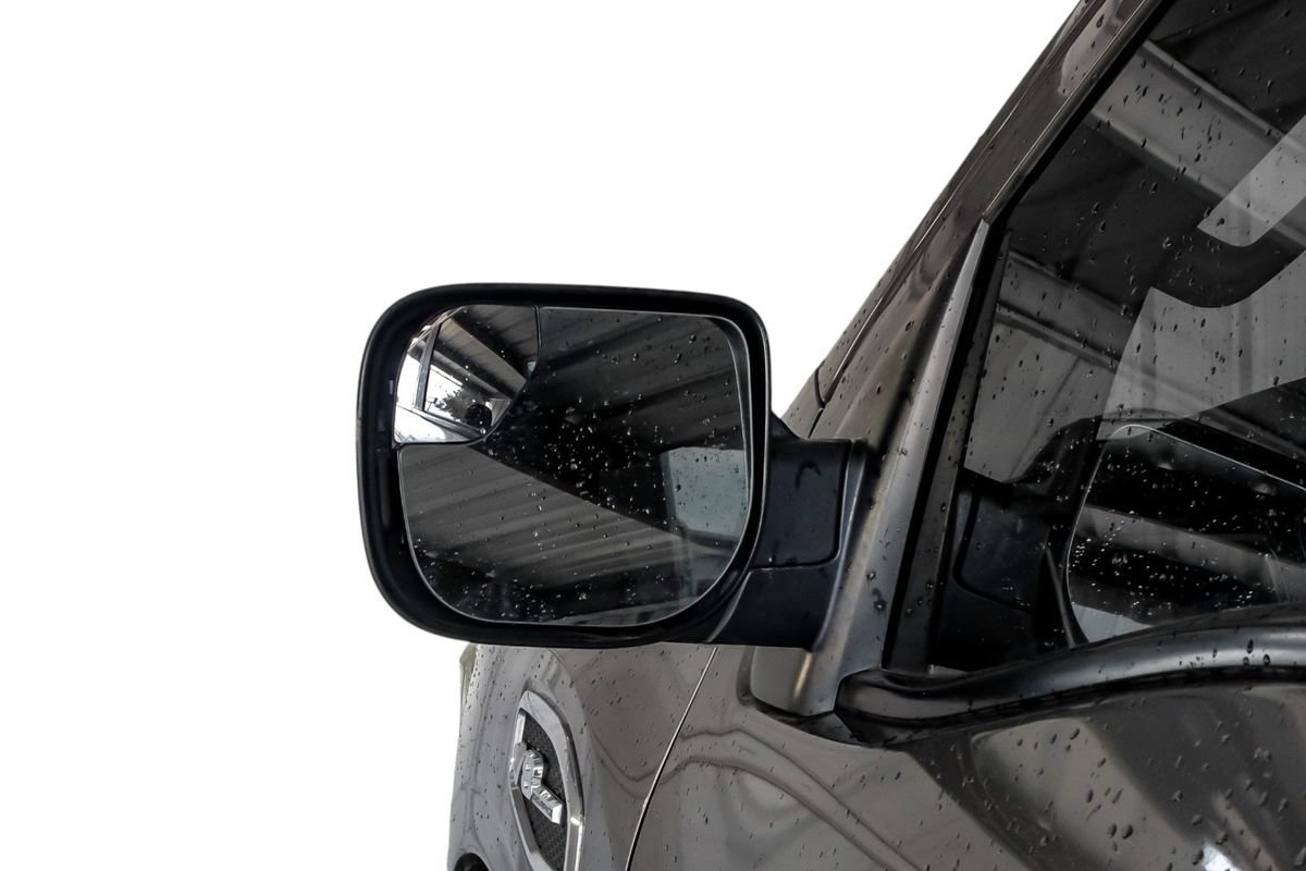 Used 2017 Nissan Titan SL AWD/4WD image 39
