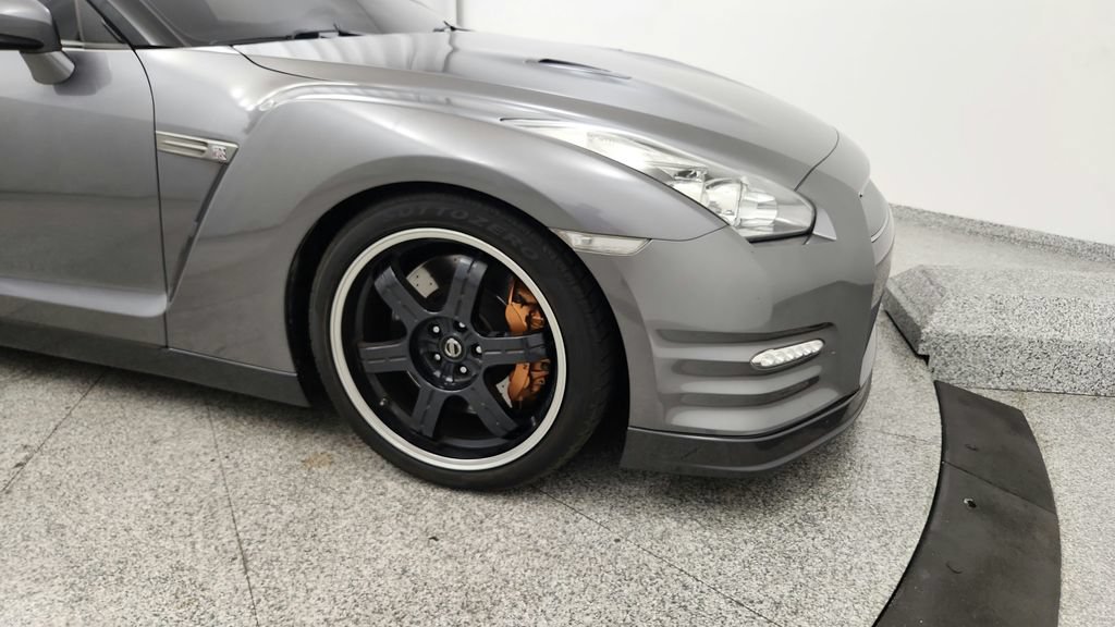 Used 2012 Nissan GT-R Black Edition AWD/4WD image 23