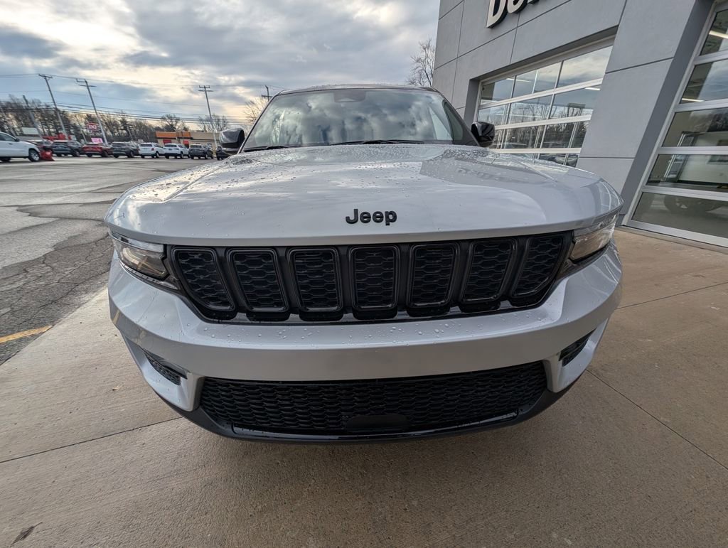 New 2025 Jeep Grand Cherokee Limited image 9