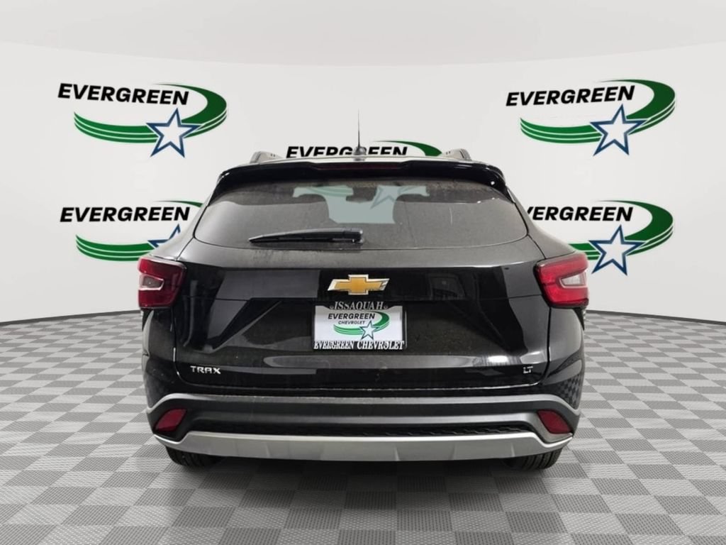 New 2026 Chevrolet Trax LT w/ LT Convenience Package FWD image 4