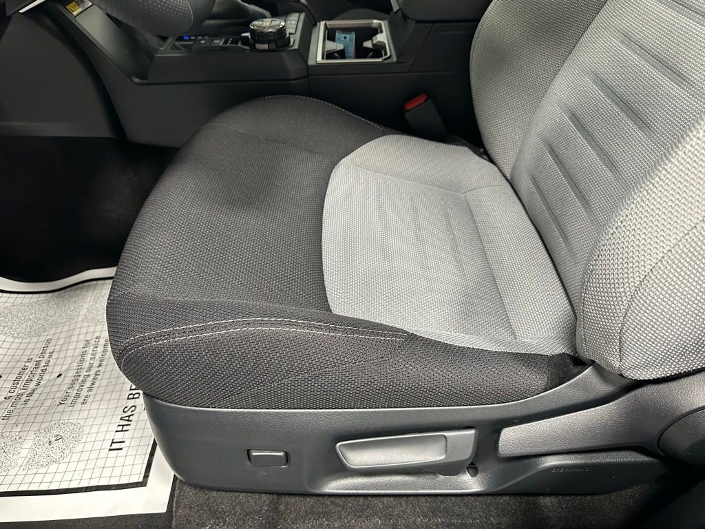 Used 2025 Toyota 4Runner TRD Off-Road image 12