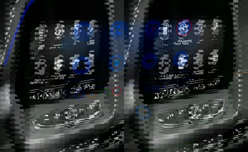 Used 2020 Chevrolet Camaro ZL1 image 30