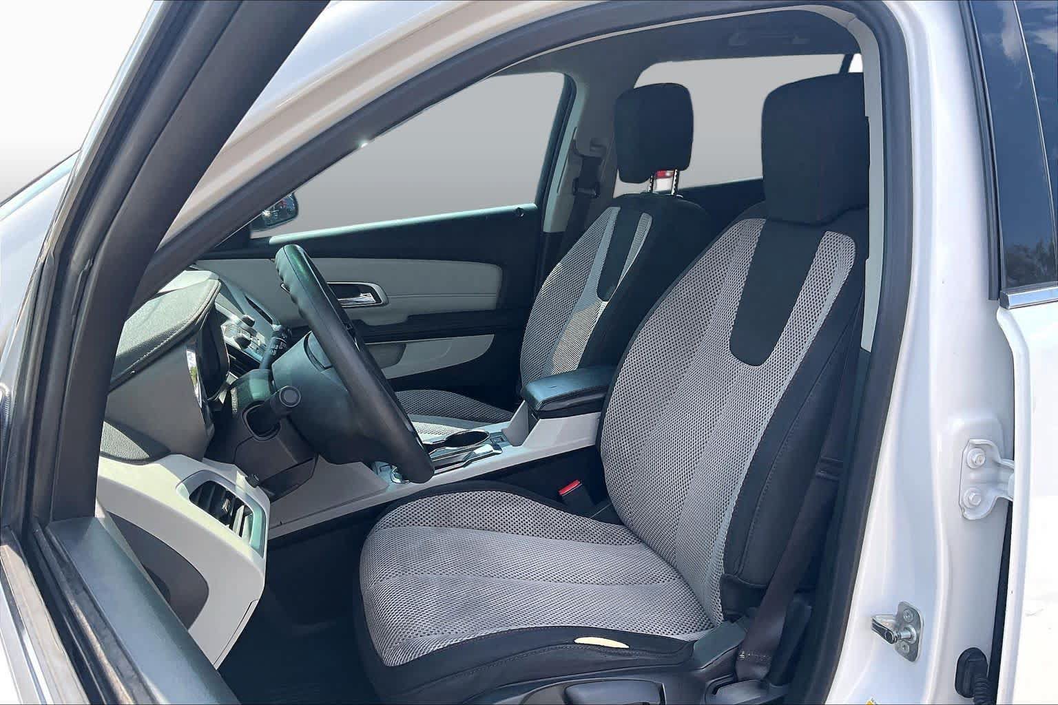 Used 2017 GMC Terrain SLE FWD image 8