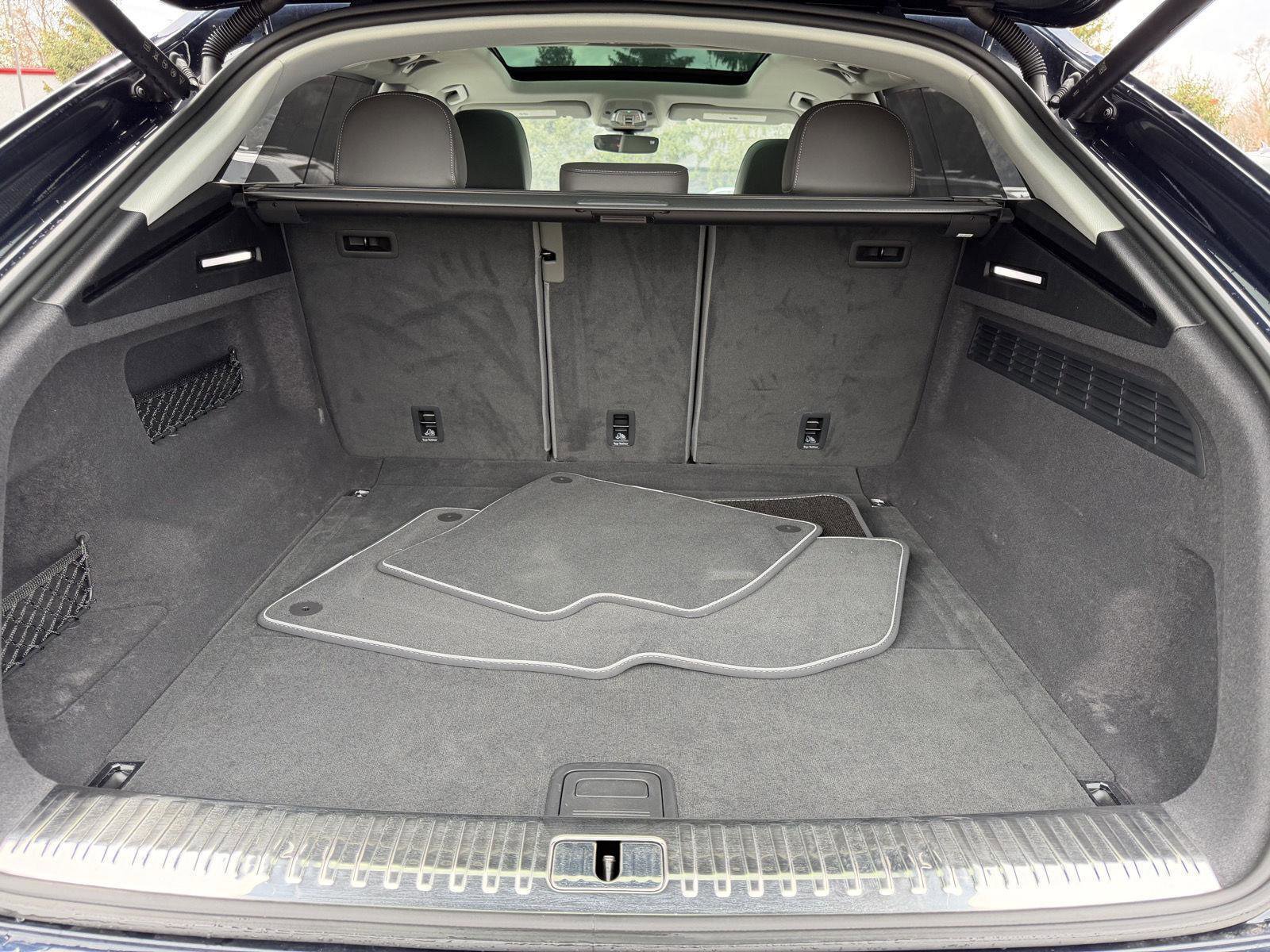 Used 2025 Audi Q8 Premium Plus w/ Premium Plus Package image 27