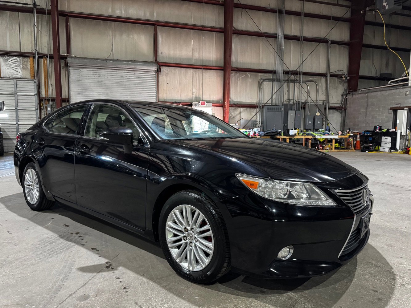 Used 2015 Lexus ES 350 Crafted Line image 2