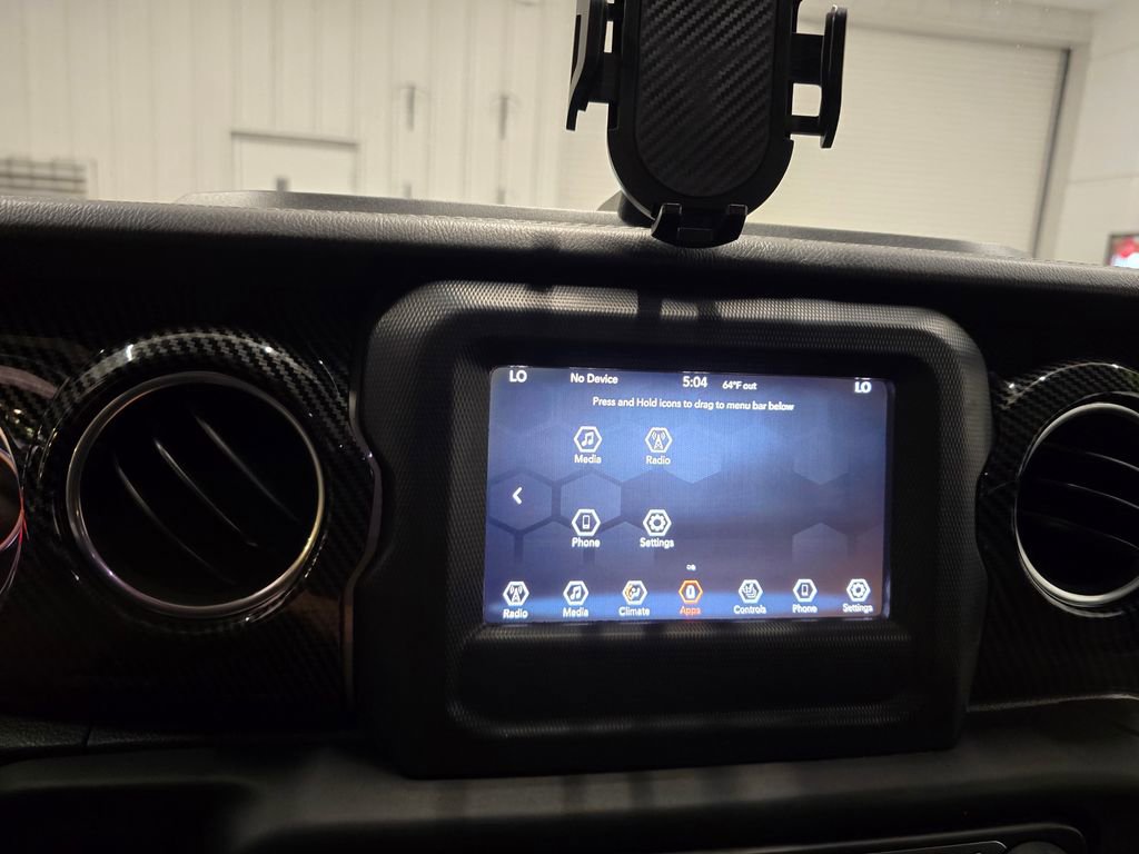 Certified 2018 Jeep Wrangler Unlimited Sahara image 24