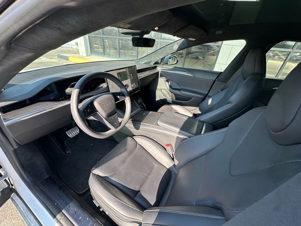 Used 2021 Tesla Model S Plaid image 11