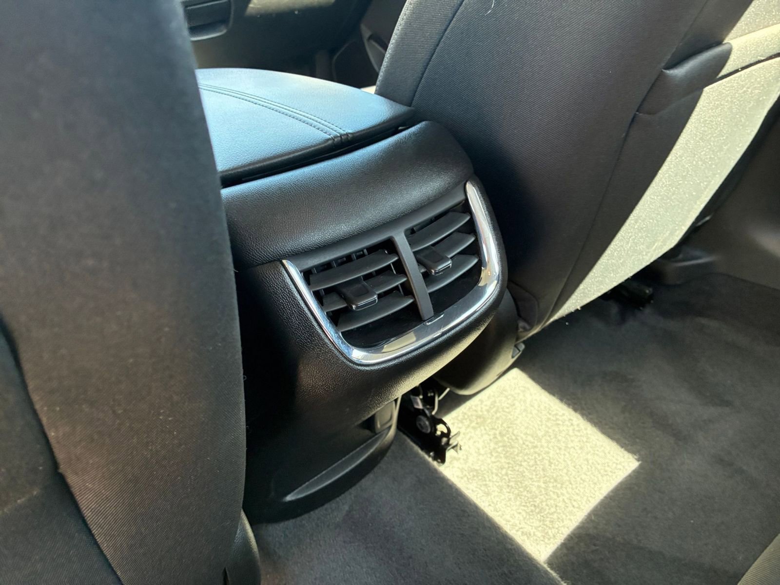 Used 2024 Chevrolet Malibu LT image 24