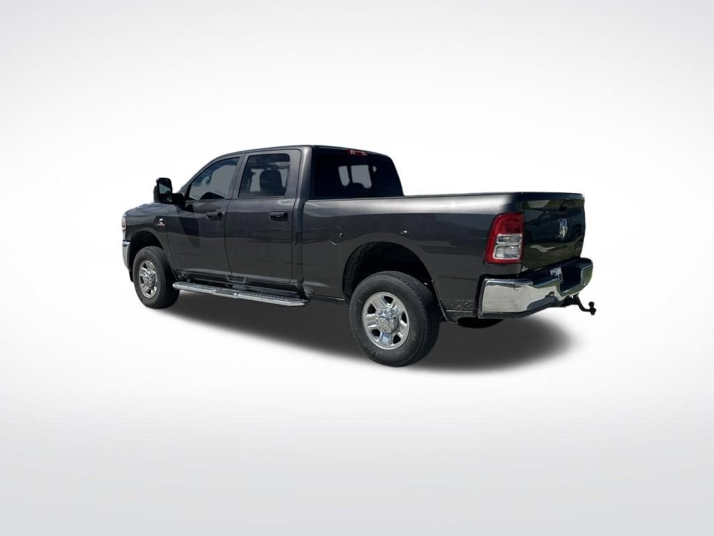 Used 2024 RAM 2500 Tradesman w/ Chrome Appearance Group AWD/4WD image 8