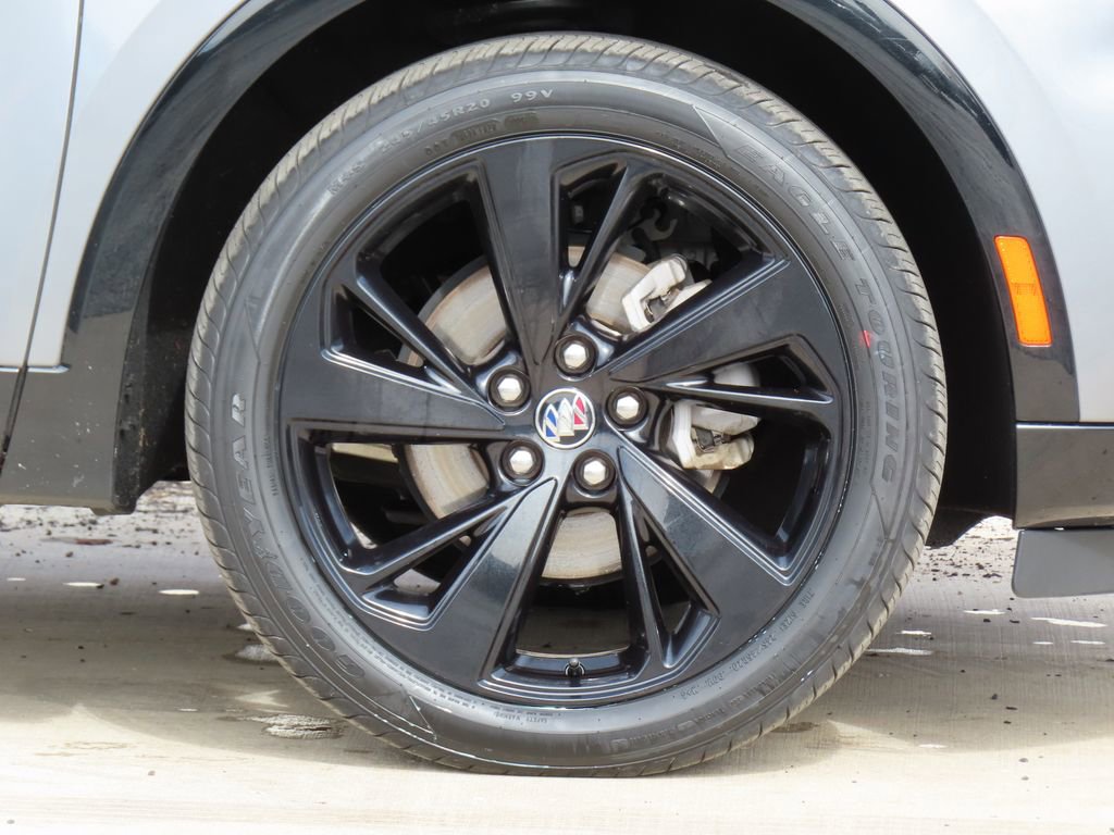 Certified 2022 Buick Envision Preferred AWD/4WD image 13
