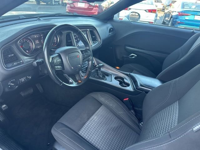 Used 2023 Dodge Challenger SXT image 9