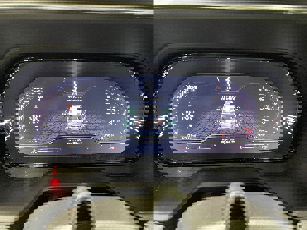 Used 2023 GMC Yukon XL Denali w/ Advanced Technology Package image 34