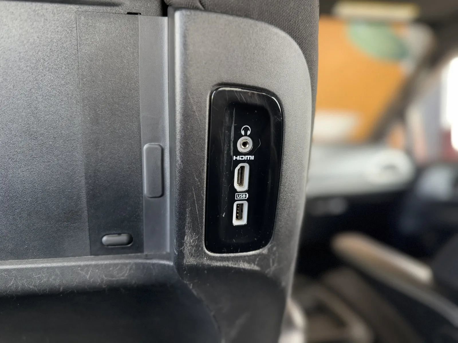 Used 2021 Chrysler Pacifica Touring w/ Uconnect Theater Family Group image 43