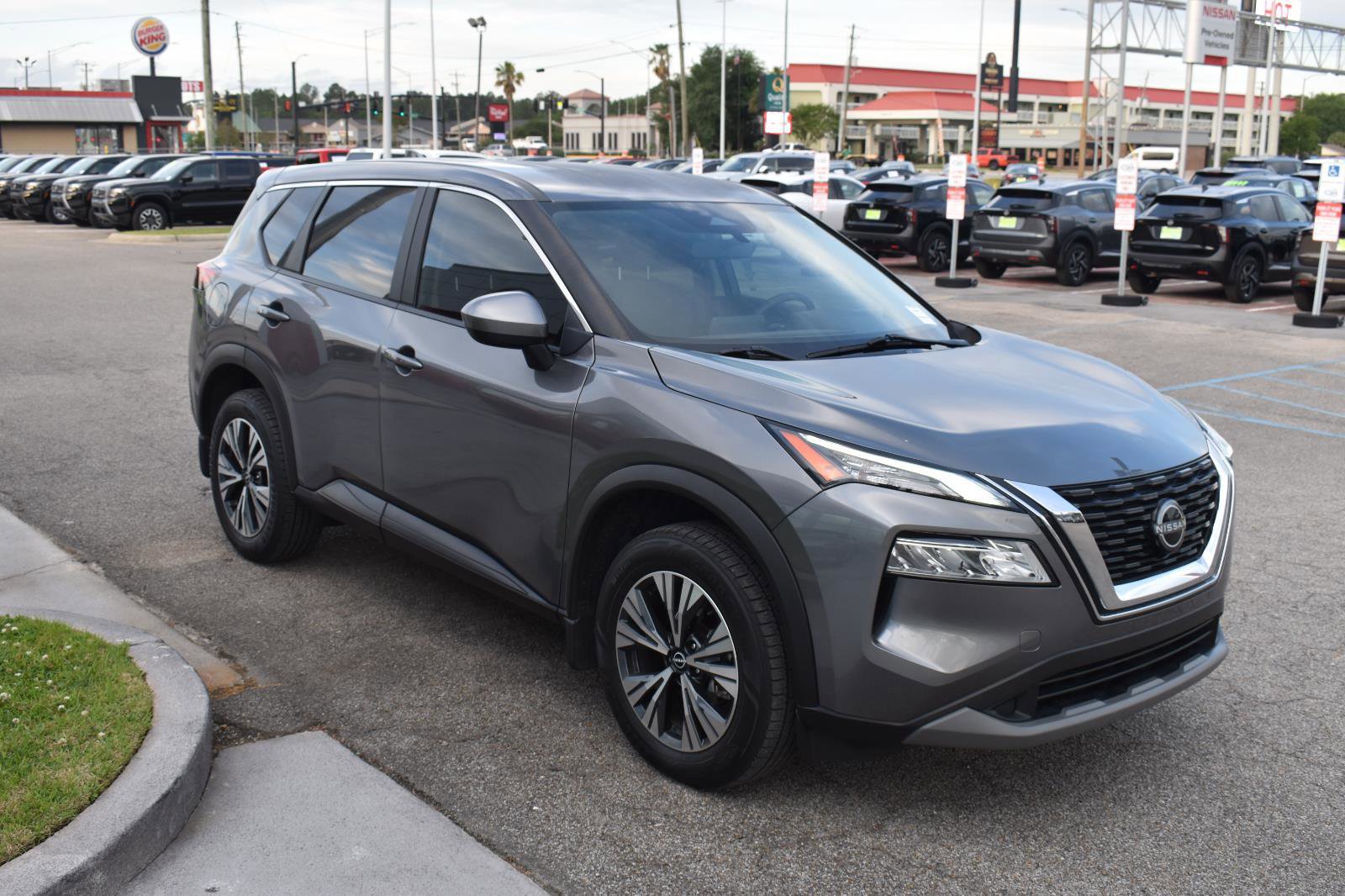 Certified 2023 Nissan Rogue SV image 15