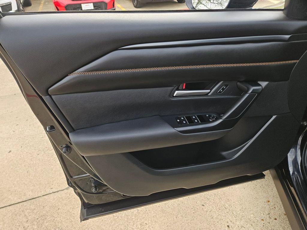 Used 2025 MAZDA CX-50 AWD 2.5 Hybrid w/ Premium Pkg image 14