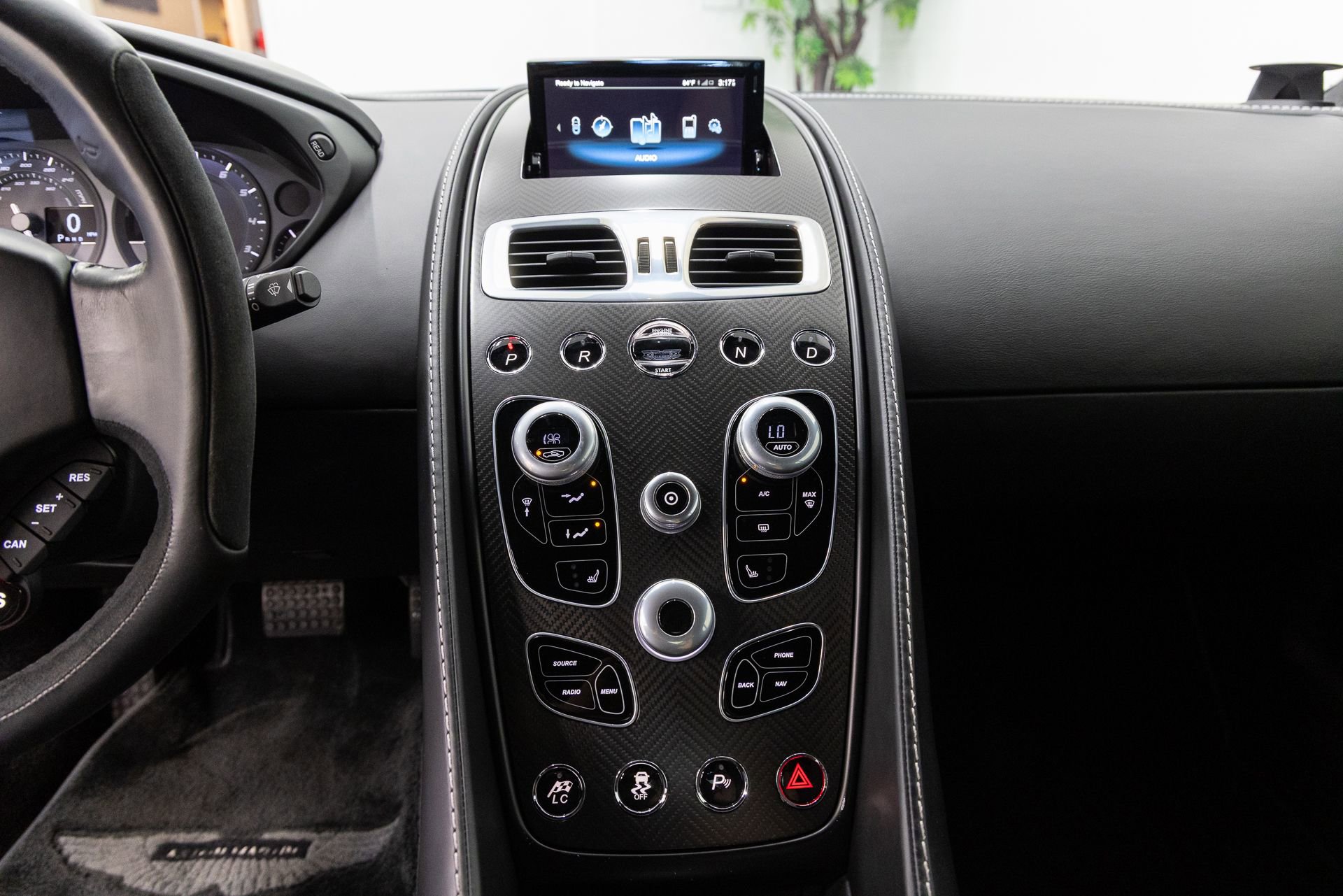 Used 2015 Aston Martin Vanquish Coupe RWD image 19