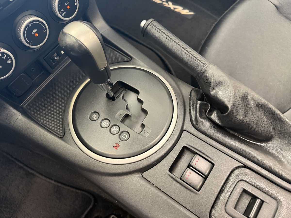 Used 2015 MAZDA MX-5 Miata Grand Touring w/ Premium Package RWD image 24