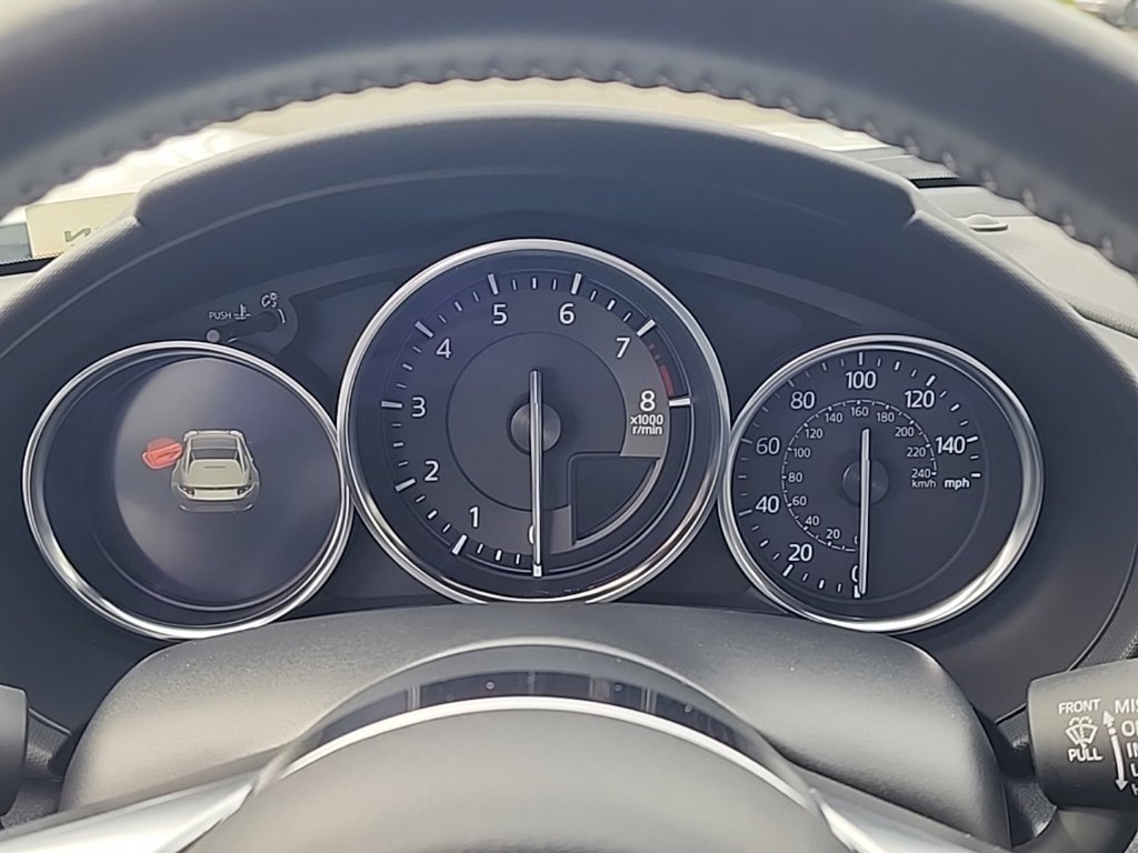 Used 2023 MAZDA MX-5 Miata Club RWD image 22