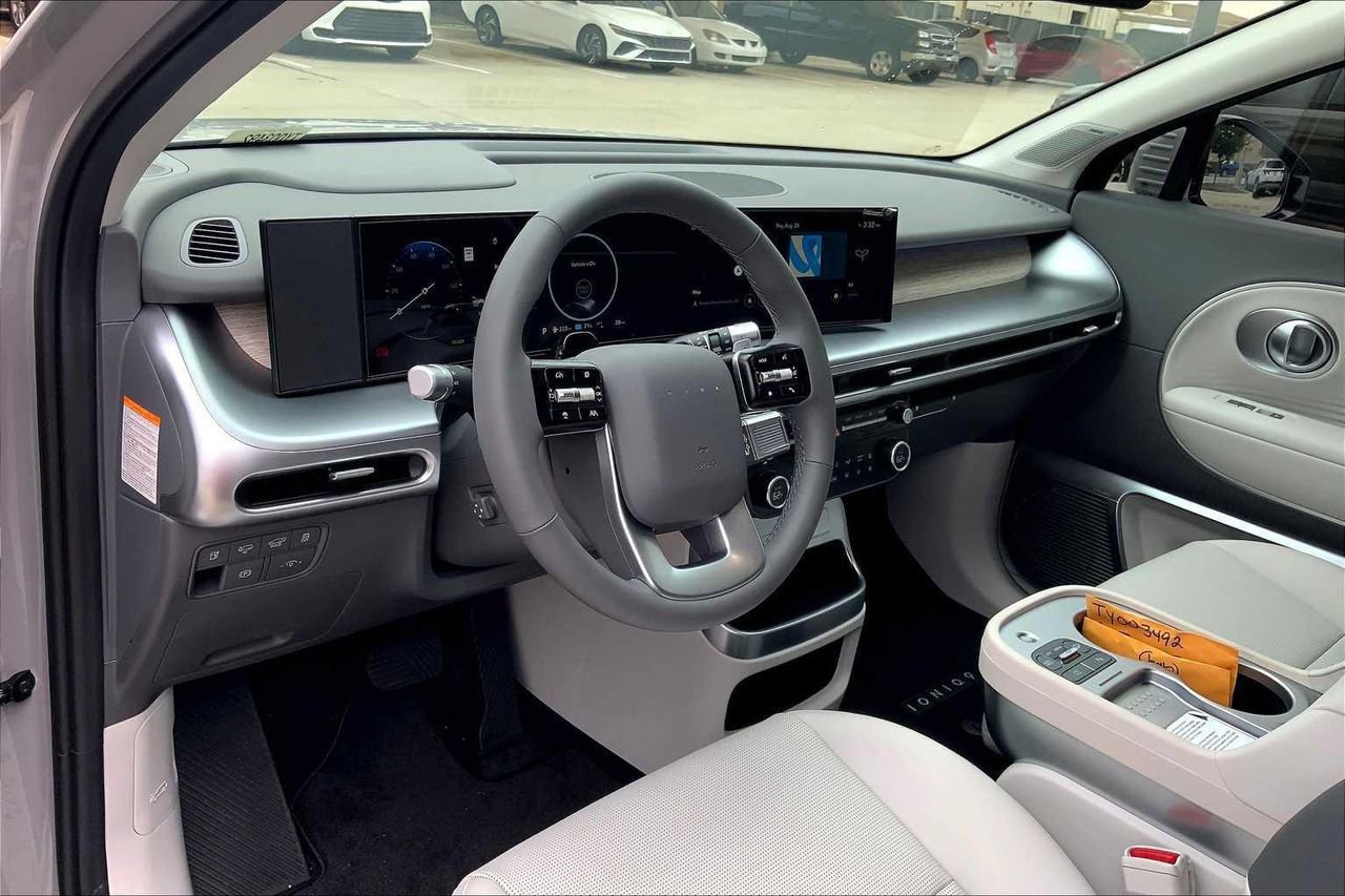 New 2026 Hyundai Ioniq 9 Limited image 9