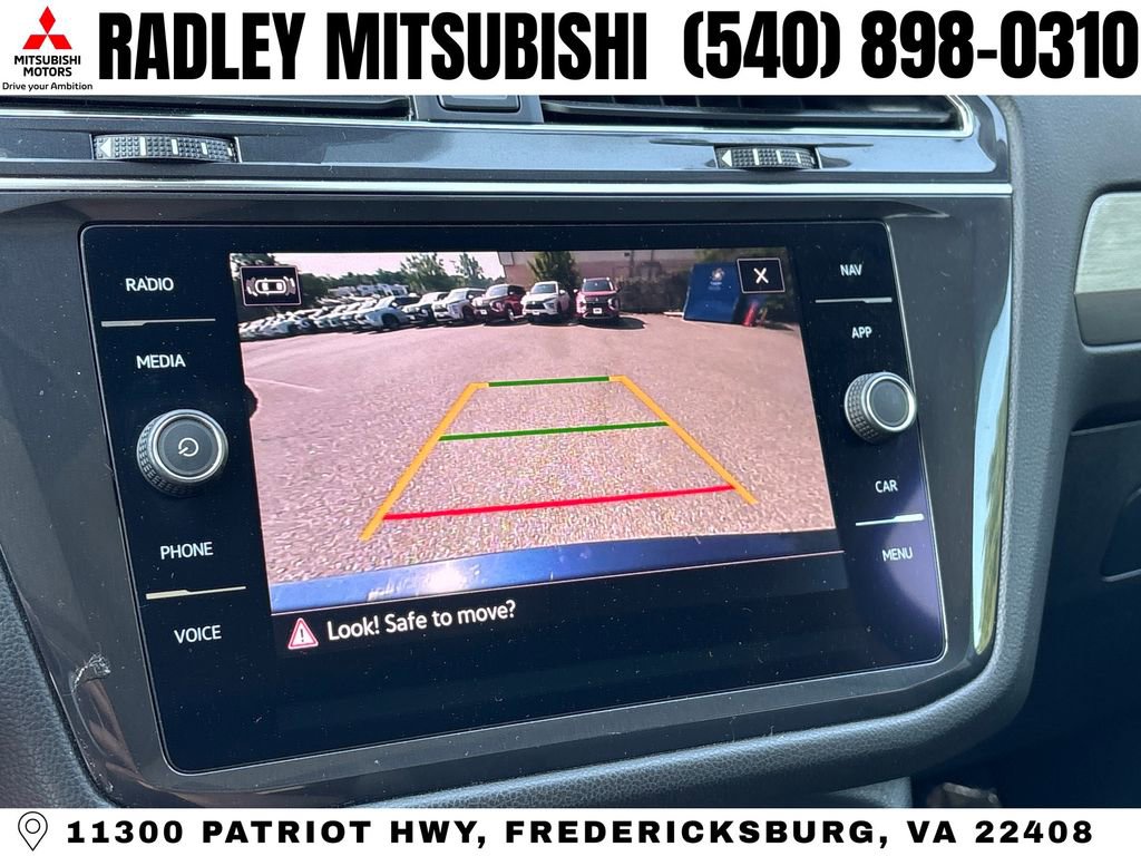 Used 2021 Volkswagen Tiguan SEL AWD/4WD image 9