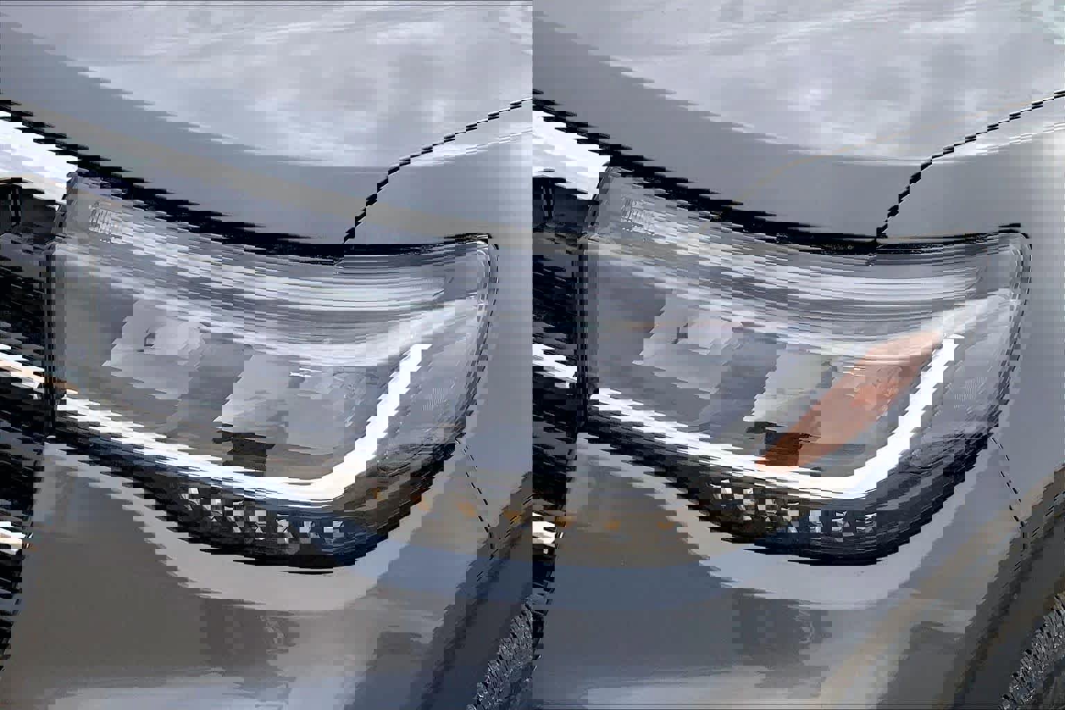 New 2026 Ford Explorer Active w/ Active Comfort Package image 13