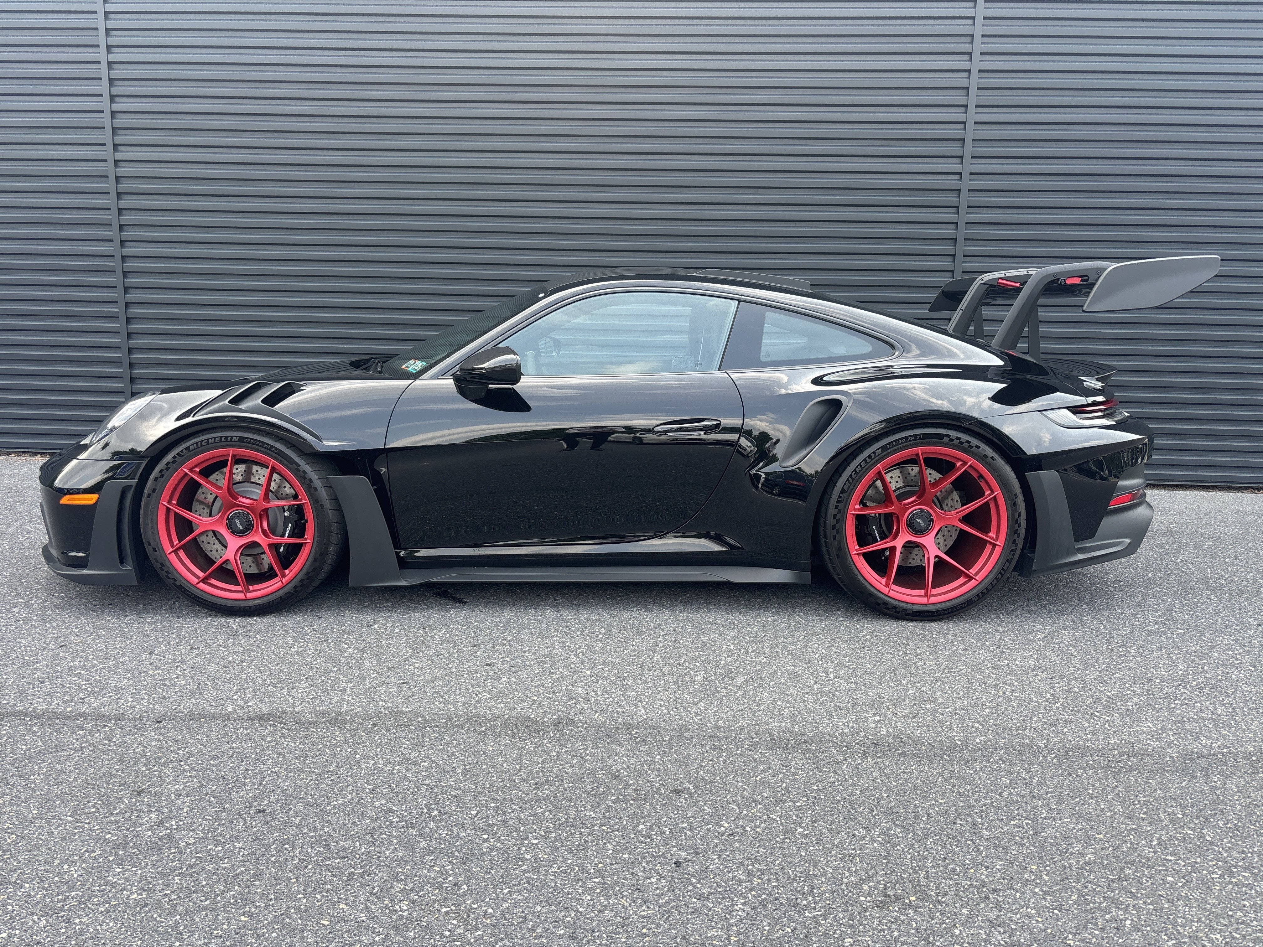 Certified 2025 Porsche 911 GT3 RS RWD image 2