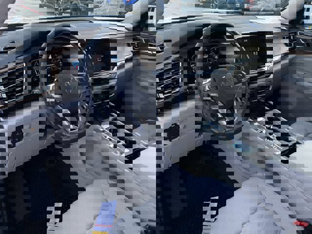 New 2026 Volkswagen Atlas SE image 11