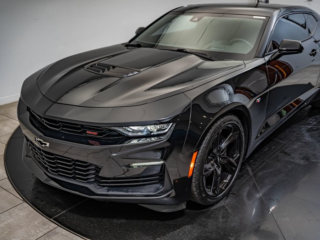 Used 2019 Chevrolet Camaro SS RWD image 14