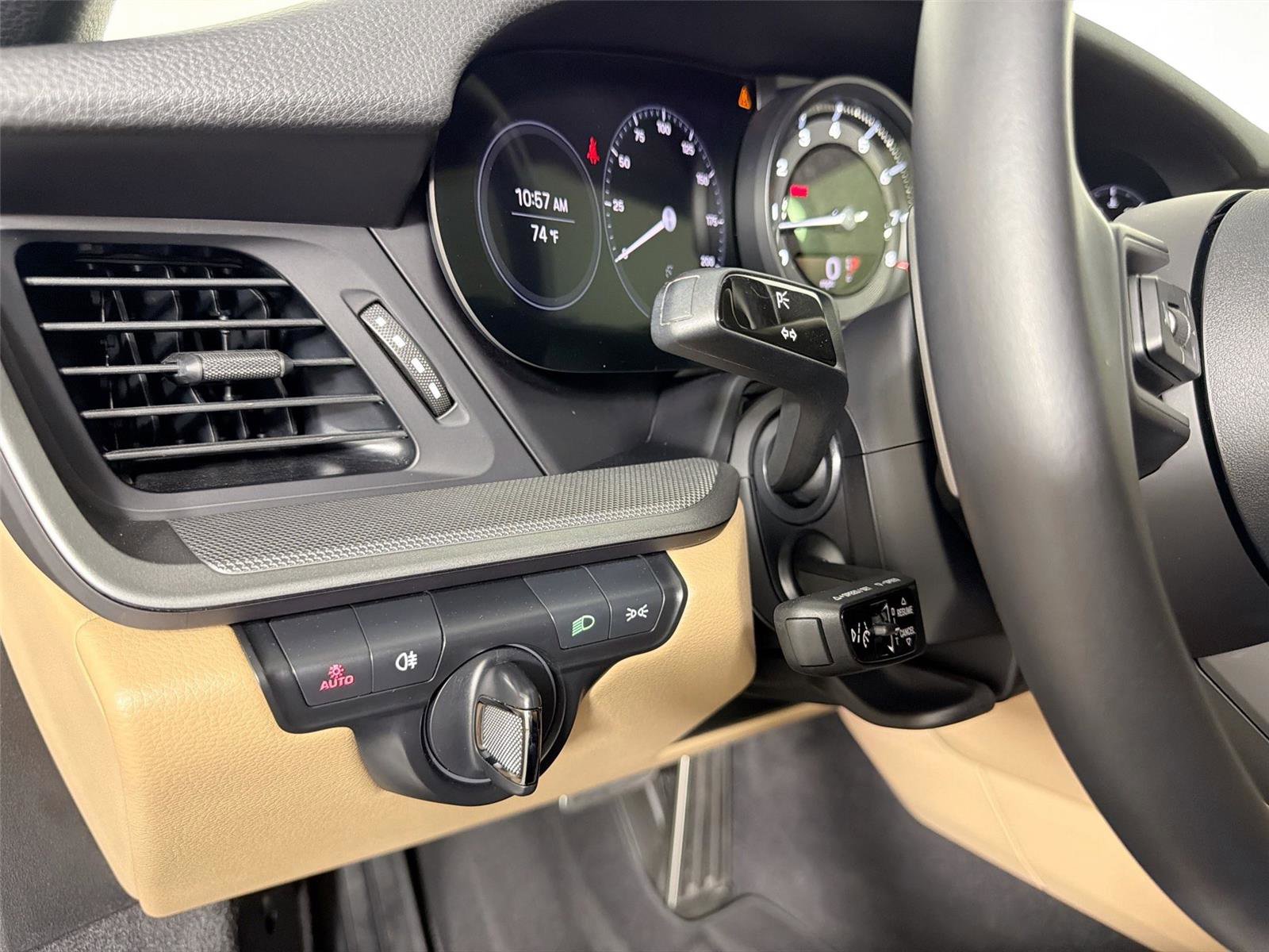 Certified 2023 Porsche 911 Carrera RWD image 32