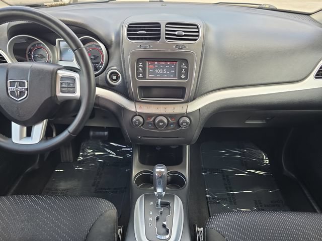 Used 2019 Dodge Journey SE w/ Connectivity Group FWD image 11