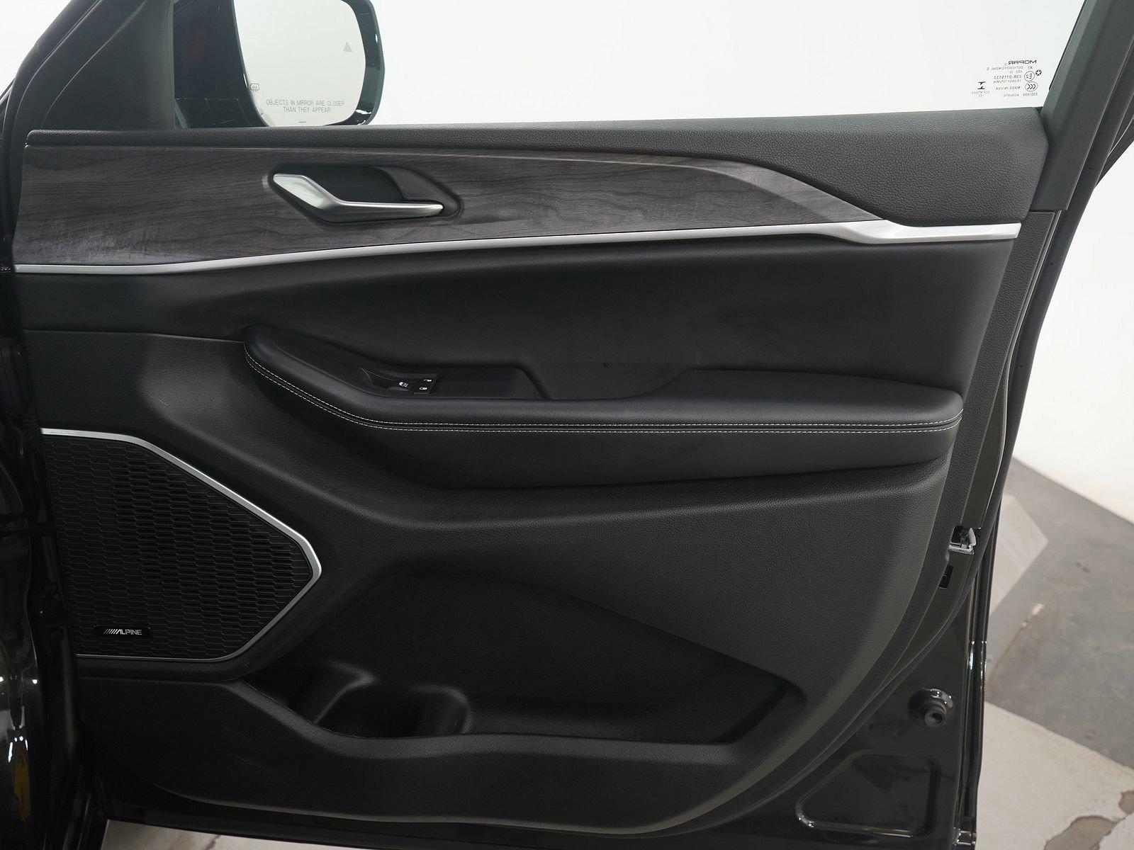 Used 2022 Jeep Grand Cherokee L Limited w/ Trailer Tow Group (B) image 13