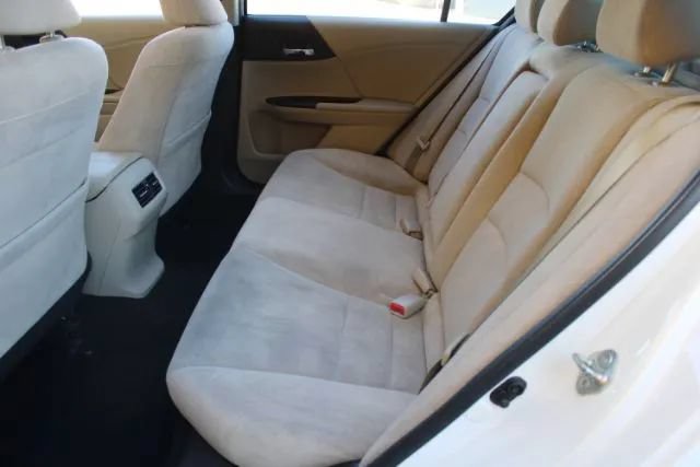 Used 2015 Honda Accord EX image 8