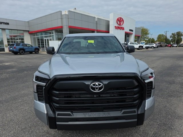 New 2026 Toyota Tundra SR image 2