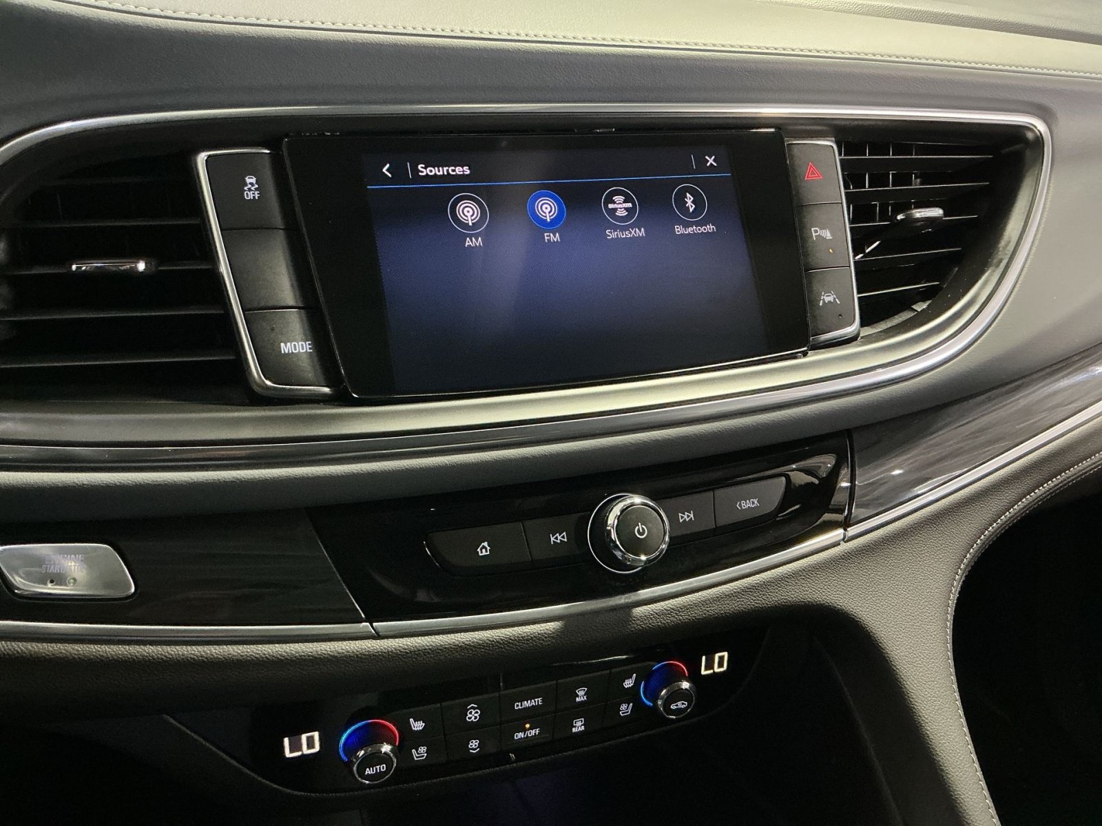 Used 2021 Buick Enclave Premium w/ Sun and Sites Package FWD image 19